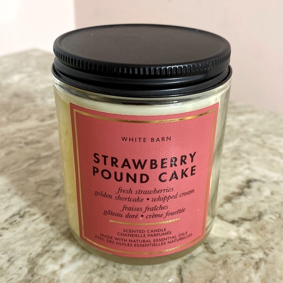 Bath & Body Works Other - NWT Bath and Body Works Strawberry Pound Cake 1 Wick Scented Candle